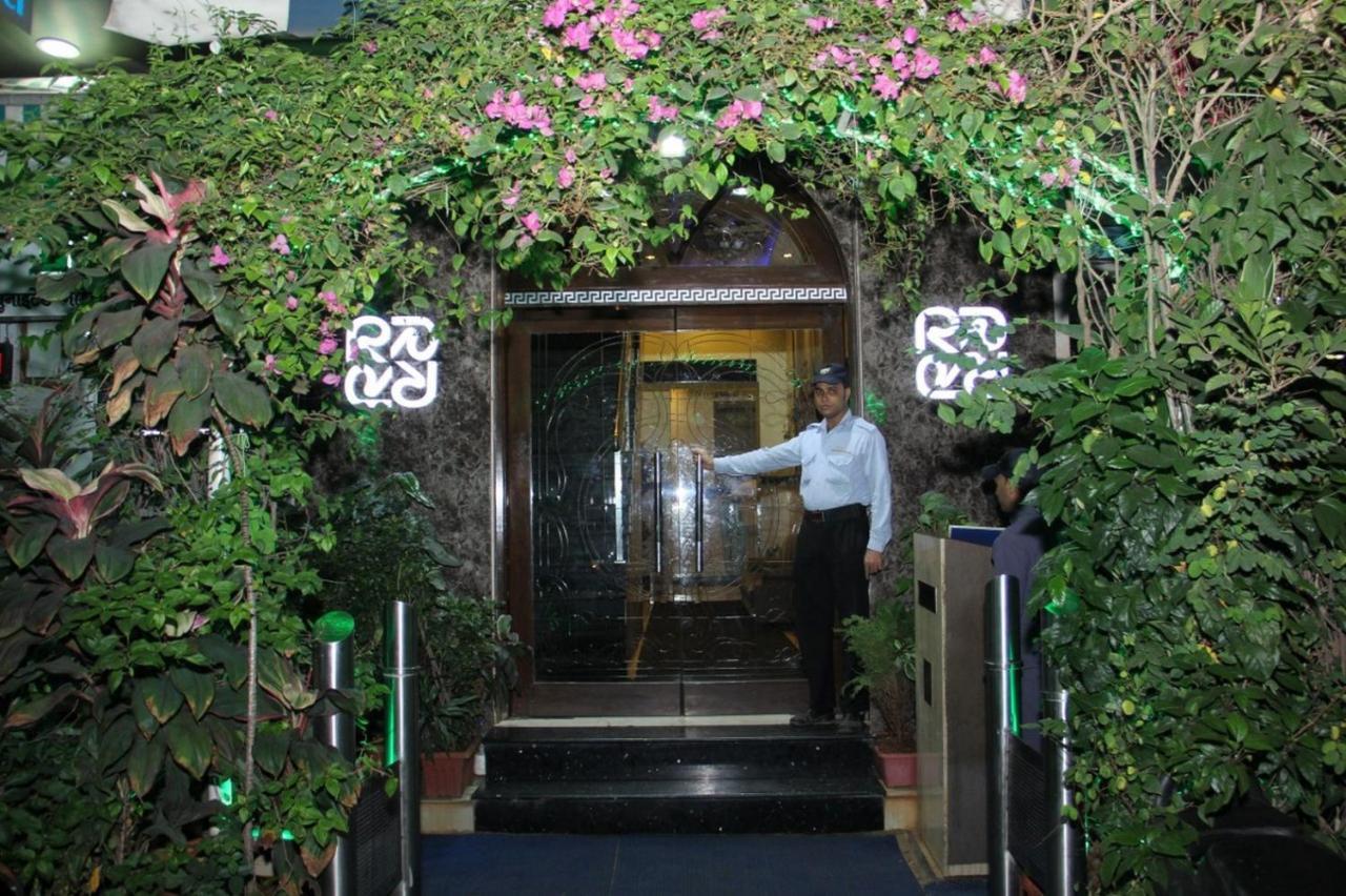 Hotel Ripon Palace Mumbai Bagian luar foto